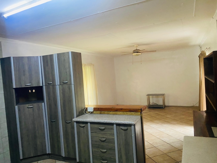 3 Bedroom Property for Sale in Roodia Free State